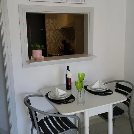 Luxmar Apartment